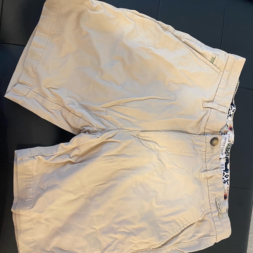 Denim & Flower Beige and Black Patterned Shorts